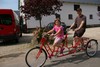 Mr. Pedersen 3 wheeled tandem bike - electric motor Mr. Pedersen 3 wheeled tandem bike - electric motor