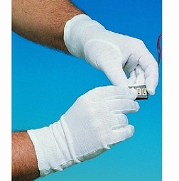 Raysewn interlock, white cotton glove eczema