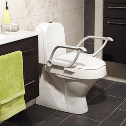Cloo Mounted Toilet Seat Raiser with armrests