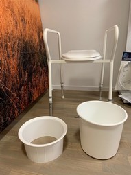 Freestanding shower and toilet support - seat with lid