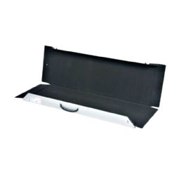 Single-fold portable ramp