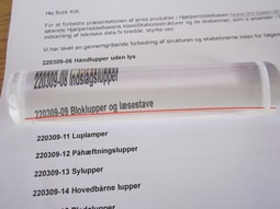 Læsestav med rød føringslinie - eksempel fra produktgruppen bloklupper og læsestave Læsestav med rød føringslinie - eksempel fra produktgruppen bloklupper og læsestave