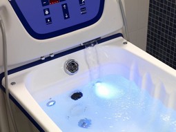 Primo badekar med elektrisk højdejustering