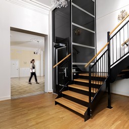 Elevator - Platformslift - Stepless - klik for at se billedet i fuld størrelse - åbner i nyt vindue Elevator - Platformslift - Stepless