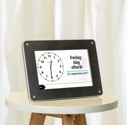 Demenskalender og -ur - Clockaid All med aftaler og alarmer - klik for at se billedet i fuld størrelse - åbner i nyt vindue Demenskalender og -ur - Clockaid All med aftaler og alarmer