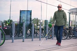 CIRRUS Mobility stok - klik for at se billedet i fuld størrelse - åbner i nyt vindue CIRRUS Mobility stok