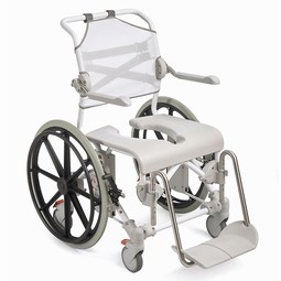 Etac Swift Mobil 24-2, bade- og toiletstol med drivhjul - eksempel fra produktgruppen toiletkørestole Etac Swift Mobil 24-2, bade- og toiletstol med drivhjul - eksempel fra produktgruppen toiletkørestole