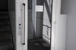 LSPI AluLet Platformselevator (Low Speed Platform Indoor) - klik for at se billedet i fuld størrelse - åbner i nyt vindue LSPI AluLet Platformselevator (Low Speed Platform Indoor)