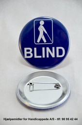 Badge blind. Hvid mand med teksten blind på blå baggrund Badge blind. Hvid mand med teksten blind på blå baggrund
