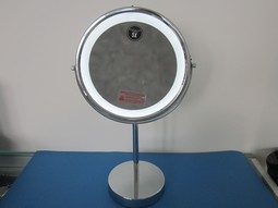 Spejl på fod 5x - eksempel fra produktgruppen make-up spejle og barberspejle Spejl på fod 5x - eksempel fra produktgruppen make-up spejle og barberspejle