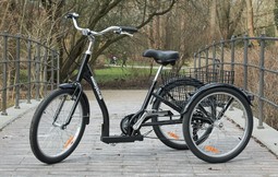 3-hjulet voksen handicapcykel - Amladcykler  - eksempel fra produktgruppen trehjulede cykler til én cyklende person, to baghjul