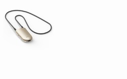 Roger NeckLoop - eksempel fra produktgruppen halsteleslynger Roger NeckLoop - eksempel fra produktgruppen halsteleslynger