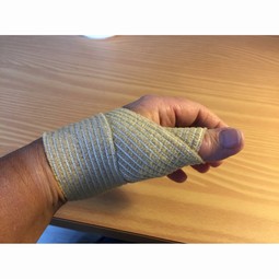 Mafra tommelbandage 4x50 cm - klik for at se billedet i fuld størrelse - åbner i nyt vindue Mafra tommelbandage 4x50 cm