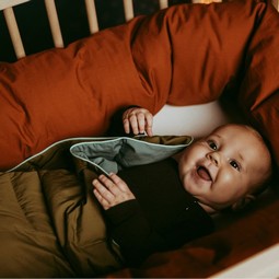 Tyngdedyne Baby - Hush Little One - klik for at se billedet i fuld størrelse - åbner i nyt vindue Tyngdedyne Baby - Hush Little One