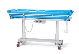 TR 3200 - batteridrevet bruseleje til bariatriske patienter - eksempel fra produktgruppen bruselejer med hjul TR 3200 - batteridrevet bruseleje til bariatriske patienter - eksempel fra produktgruppen bruselejer med hjul