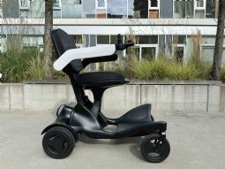 Zeno2  - eksempel fra produktgruppen elkørestole, manuel styring, klasse b (til indendørs og udendørs brug)