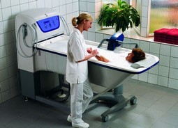 Primo hightadjustable bathtub