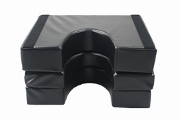 Model U-puder - example from the product group half-moon shaped positioning cushions for general purposes Model U-puder - example from the product group half-moon shaped positioning cushions for general purposes