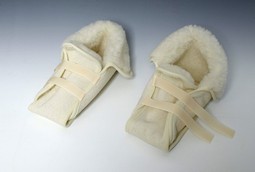 Hospital boot - example from the product group insulating shoes and boots for use in wheelchair or in bed Hospital boot - example from the product group insulating shoes and boots for use in wheelchair or in bed