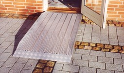 Non-folding ramp 90 cm wide Non-folding ramp 90 cm wide