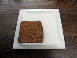 Buttering board with four edges
