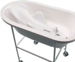 R82 Penguin bathing seat