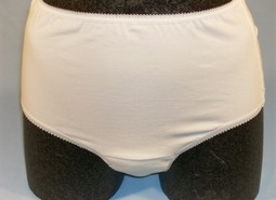 Washable incontinence pants for adults