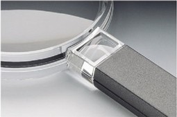 Biconvex hand-held magnifiers