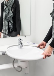 Dock-in - Swing Washbasin