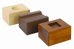 Leg extender in wood Leg extender in wood