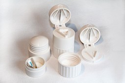 Pill c0utter and crusher Pill c0utter and crusher