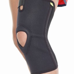 Knæbandage med bløde spiralstivere og velcro Knæbandage med bløde spiralstivere og velcro