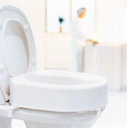 Etac Hi-Loo, raised toilet seat with brackets incl. lid
