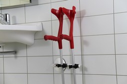 Mobil Crutch storage - example from the product group cane holders to be mounted on walls or other items Mobil Crutch storage - example from the product group cane holders to be mounted on walls or other items