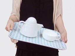 Tray with non-slip Tray with non-slip