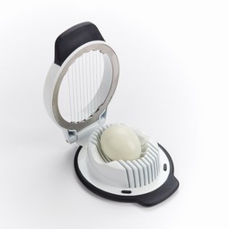 Egg parts non-slip bottom