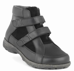 Wide womens boot with stretch leather and velcro closure Wide womens boot with stretch leather and velcro closure