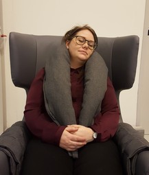ABRACE Poncho Hugpillow ABRACE Poncho Hugpillow