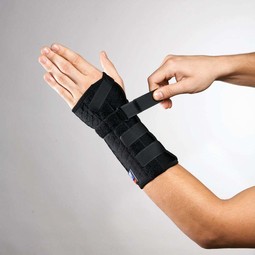 Håndledsbandage neopren med 2 skinner og 4 velcrolukning Håndledsbandage neopren med 2 skinner og 4 velcrolukning