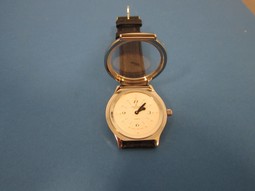 MOntiel mens braille watch crome with white slice.