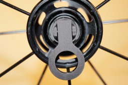 Tetra grip for qr axel - click to see picture in full size - opens new window Tetra grip for qr axel