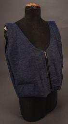 Weight vest - example from the product group clothing for sensory stimulation Weight vest - example from the product group clothing for sensory stimulation