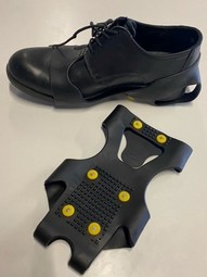 Ice and snow fittings for shoes - example from the product group hard non-skid attachments for footweat Ice and snow fittings for shoes - example from the product group hard non-skid attachments for footweat