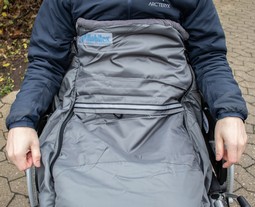 Kangaroo wheelchair bag