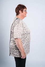 Blouse for wheelchair users - click to see picture in full size - opens new window Blouse for wheelchair users