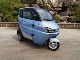 Wecan J1 - example from the product group three-wheeled mopeds and motorcycles Wecan J1 - example from the product group three-wheeled mopeds and motorcycles