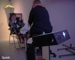 Qwiek.up Mobile Projector