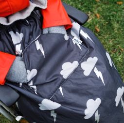 Adult fleece-lined wheelchair cosy