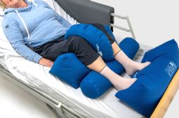 PosiPerle Delta Cushion