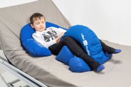 PosiPerle Half-Moon Cushion